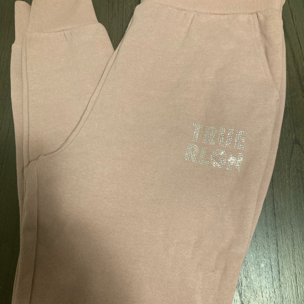 True Religion - Picture 3 of 4